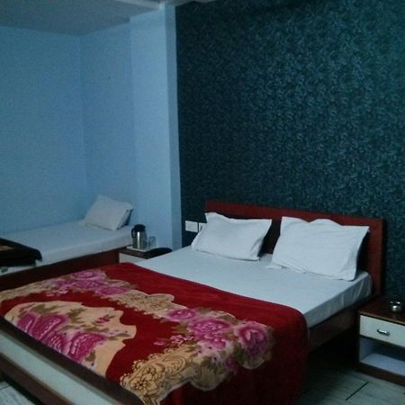 Oyo 15242 Hotel Rathi Palace Jaipur Eksteriør billede
