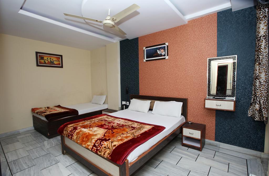 Oyo 15242 Hotel Rathi Palace Jaipur Eksteriør billede