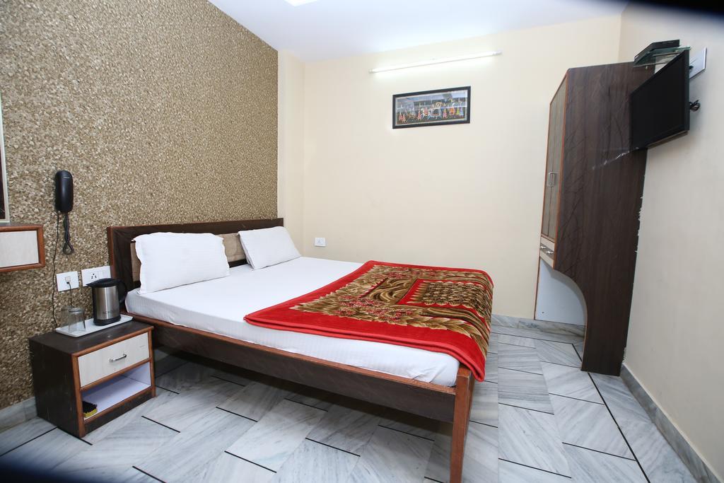 Oyo 15242 Hotel Rathi Palace Jaipur Eksteriør billede
