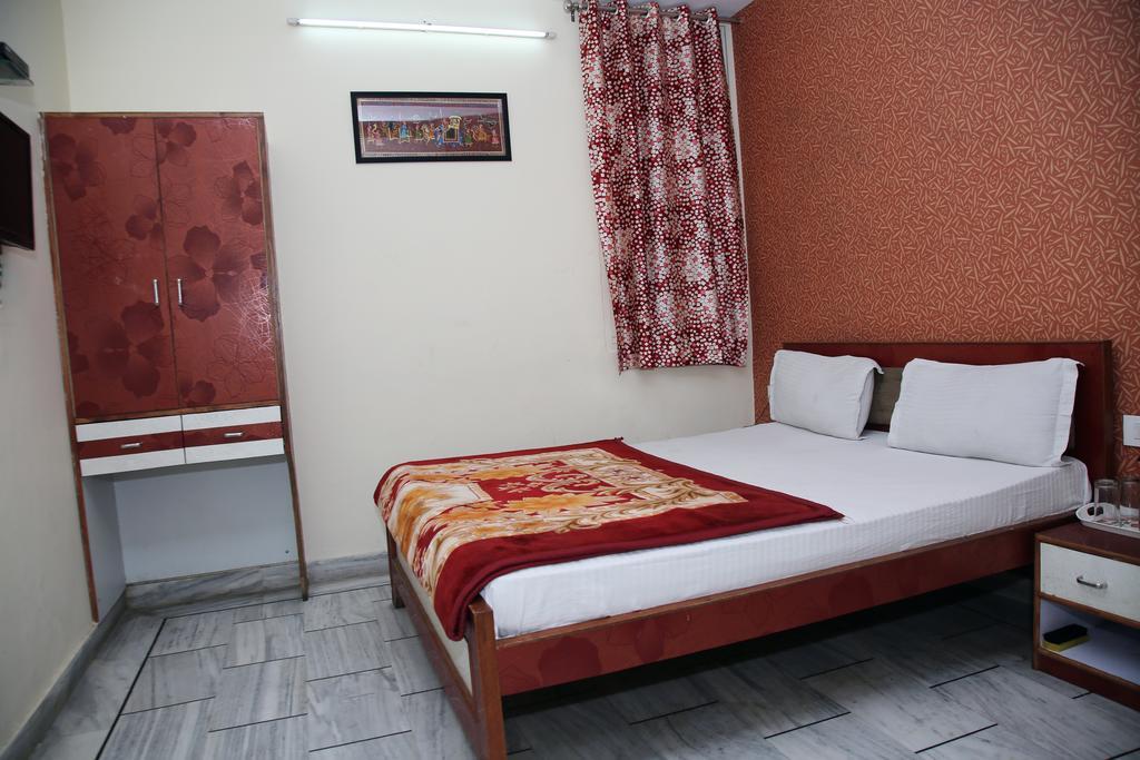 Oyo 15242 Hotel Rathi Palace Jaipur Eksteriør billede